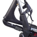 STRIDA SX Matte Black - à vendre - acheter - Acheter des vélos pliables - Acheter des vélos pliants - Acheter un vélo pliable - Acheter un vélo pliant - forme triangulaire - Léger - Magasin - Magasin de vélo pliant - nouveau - strida - sx - triangulaire - vélo - vélo compact - Vélo design - vélo pliable - vélo pliant - Vélo pliant design - vélo pliant design strida - Vélo pliant triangulaire - vélo pliant unique - Vélos pliable - Vélos pliants - Vitesse unique