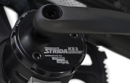 STRIDA EVO 3S Matte Black - 3 versnellingen - design fiets - design vouwfiets - driehoekig - driehoekige - driehoekige vouwfiets - fiets - kopen - lichtgewicht - nieuw - onsale-promo1 - opvouwbare fiets - Plooibare fiets - Plooifiets - plooifiets kopen - plooifietsen kopen - strida - strida design vouwfiets - sx - te koop - unieke vouwfiets - vouwfiets - vouwfiets kopen - vouwfietsen - vouwfietsen kopen - vouwfietsenwinkel - winkel