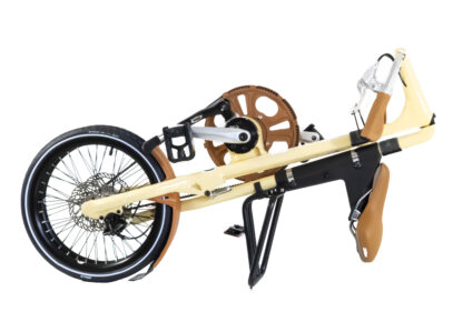 STRIDA EVO 3S Desert Sand Ultra - 18 Zoll - Design Fahrrad - Design Faltrad - Drei Gang - dreieckig - dreieckiges - Dreieckiges Faltrad - einzigartiges Faltrad - evo 3s - Fahrrad - Faltbares Fahrrad - Faltbares Fahrrad kaufen - Faltbares Fahrräder kaufen - Faltrad - Faltrad-Shop - Falträder - Falträder kaufen - Geschäft - Kaufen - Klapprad - Klapprad kaufen - Leicht - neu - strida - Strida design Faltrad - Sturmey archer - zu verkaufen - zusammenklappbares Fahrrad